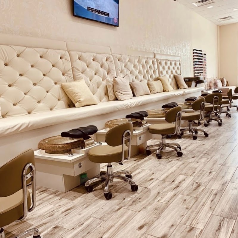 Lavish Nails Lounge