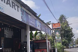 Indah Mart image