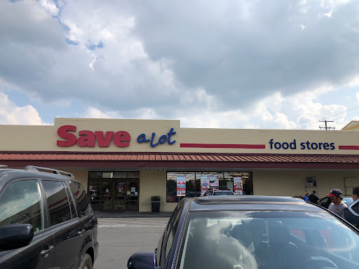 Grocery Store «Save-A-Lot», reviews and photos, 810 Oley St, Reading, PA 19604, USA