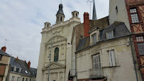 Église Saint-Pierre du Bistrot de la Place Saumur - n°3