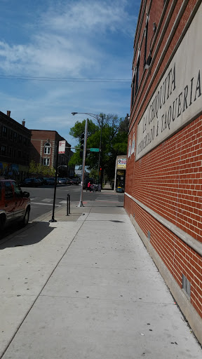 Grocery Store «La Chiquita Supermarket», reviews and photos, 3555 W 26th St, Chicago, IL 60623, USA