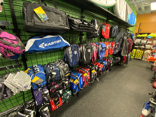 Sporting Goods Store «Play It Again Sports», reviews and photos, 62 Montvale Ave E, Stoneham, MA 02180, USA