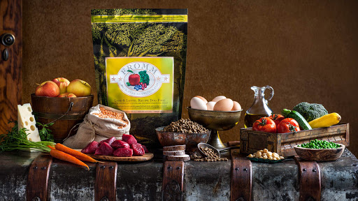 Pet Supply Store «Sprocket & Stone», reviews and photos, 1013 E 53rd St, Chicago, IL 60615, USA