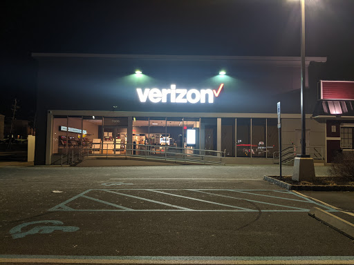 Cell Phone Store «Verizon», reviews and photos, 7000 Hadley Rd, South Plainfield, NJ 07080, USA