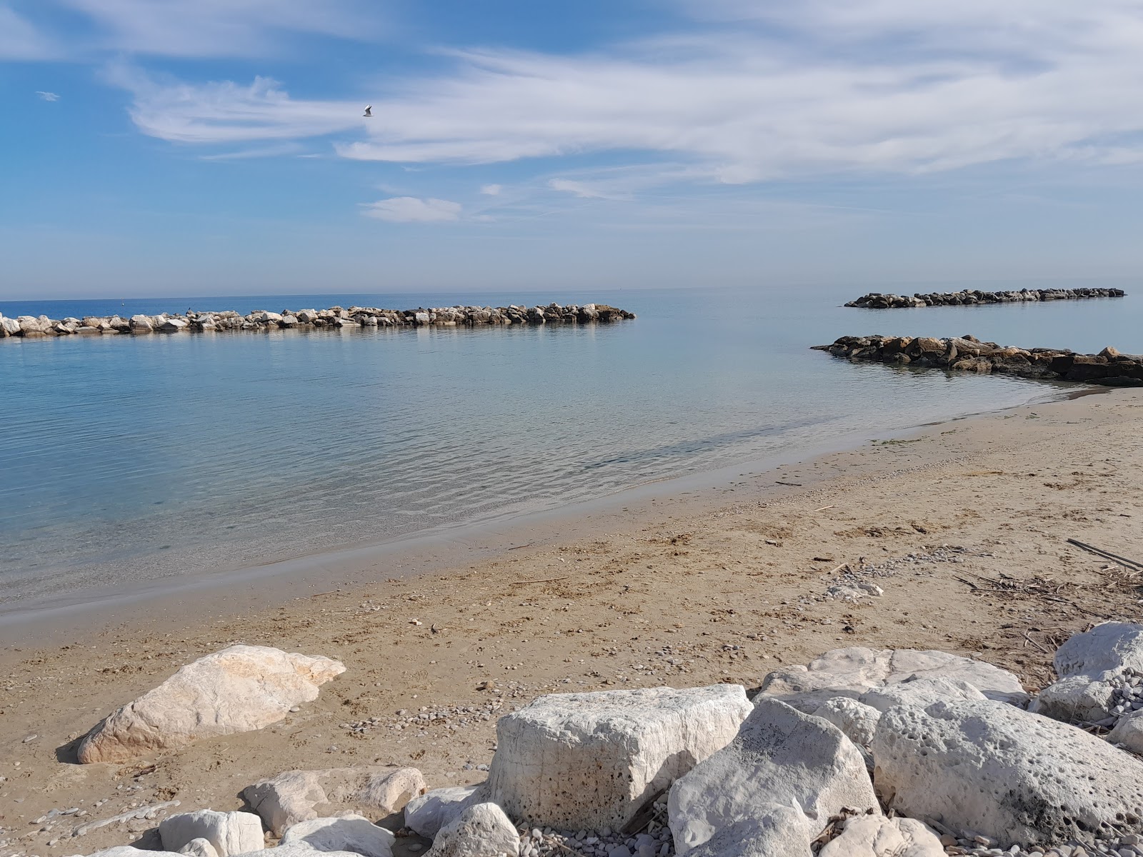 Photo of Spiaggia dei Pedaso and the settlement