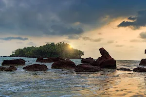 Dharmadom Island image