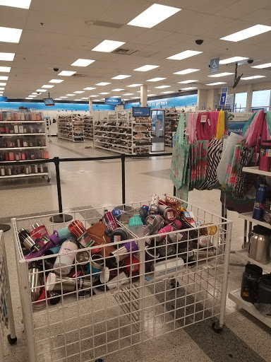 Clothing Store «Ross Dress for Less», reviews and photos, 14200 Baltimore Ave, Laurel, MD 20707, USA