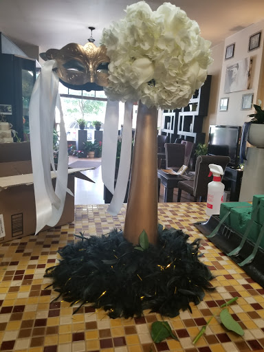 Florist «Battiste LaFleur Galleria», reviews and photos, 825 E Long St, Columbus, OH 43203, USA