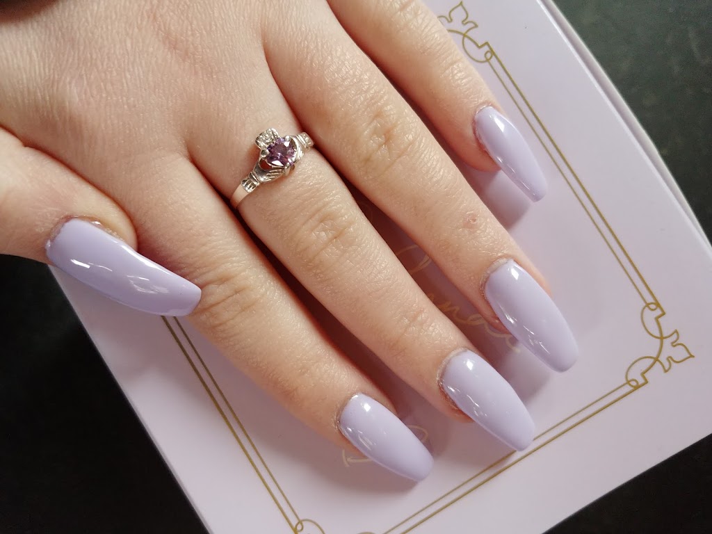 D C Nails 03867