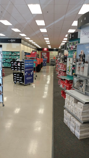 Shoe Store «Shoe Carnival», reviews and photos, 1079 W Riverdale Rd, Riverdale, UT 84405, USA