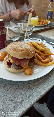 Carrefour Cafétéria à Houssen