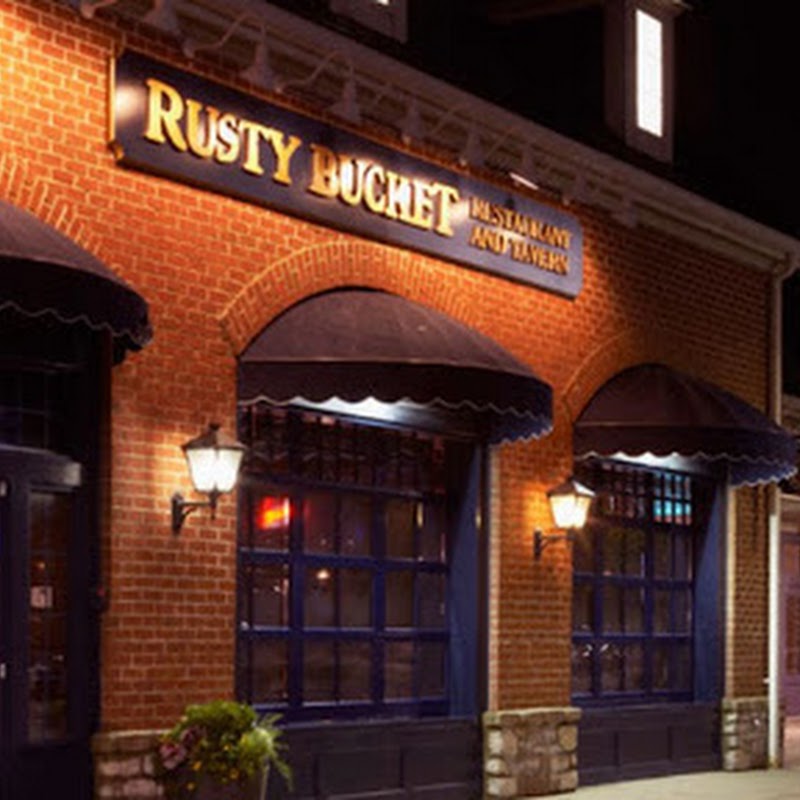 Rusty Bucket Restaurant and Tavern