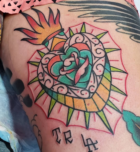 Explore tattoo ideas on belly, creative tattoo ideas in Los Angeles, available at Tinta Rebelde hardcore tattoo