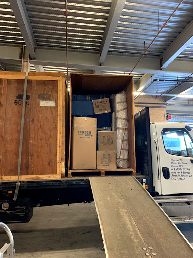 Self-Storage Facility «StorQuest Self Storage», reviews and photos, 3707 Hill St, Los Angeles, CA 90007, USA