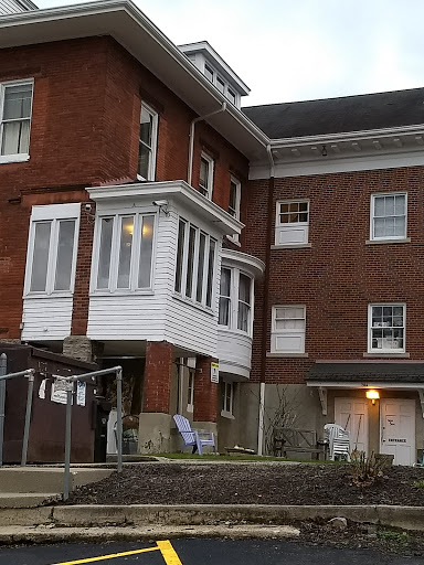 Thrift Store «New2you Thrift Store», reviews and photos, 206 William Howard Taft Rd #2, Cincinnati, OH 45219, USA