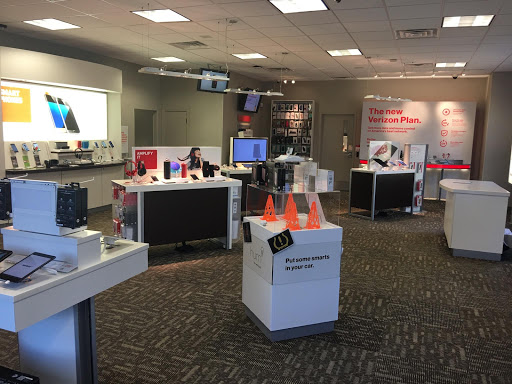 Verizon, 100 Riverbend Dr, Charlottesville, VA 22911, USA, 