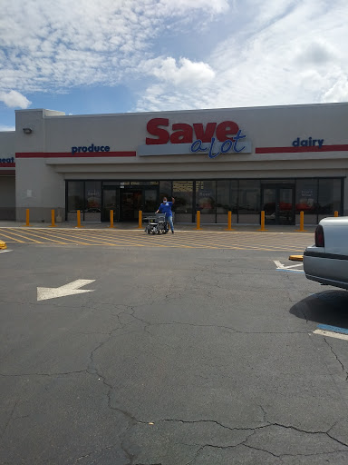 Grocery Store «Save-A-Lot», reviews and photos, 464 Havendale Blvd, Auburndale, FL 33823, USA
