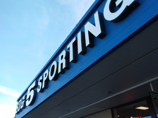 Sporting Goods Store «Big 5 Sporting Goods - Yuba City», reviews and photos, 1252 Colusa Ave, Yuba City, CA 95991, USA