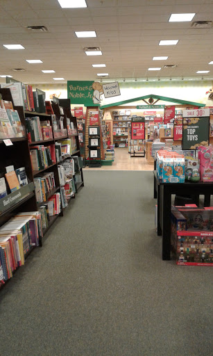 Book Store «Barnes & Noble», reviews and photos, 3100 Main St #1400, Maumee, OH 43537, USA