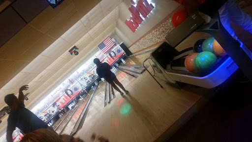 Amusement Center «HeadPinz Entertainment Center», reviews and photos, 1899 Del Prado Blvd, Cape Coral, FL 33990, USA