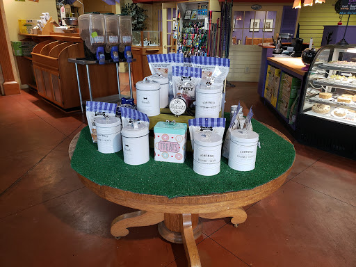 Pet Supply Store «Three Dog Bakery Inc», reviews and photos, 3929 Chenoweth Square, Louisville, KY 40207, USA