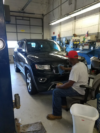 Car Dealer «Brandywine Chrysler Jeep Dodge RAM», reviews and photos, 3807 Kirkwood Hwy, Wilmington, DE 19808, USA