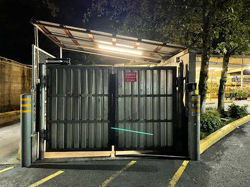 New Seasons Market Arbor Lodge, 6400 N Interstate Ave, Portland, OR 97217, USA, 