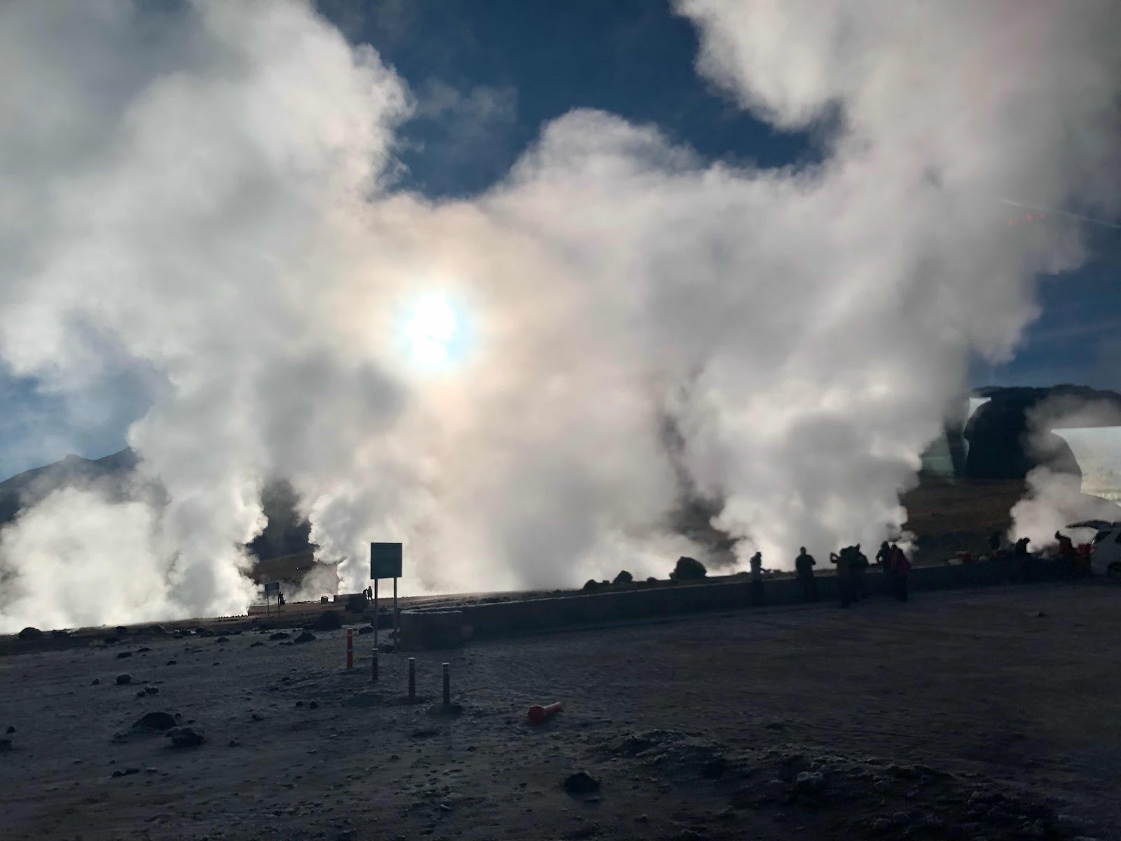 Geysers and fumaroles at Tatio hot springs park in the Atacama (Source: Palmia Observatory)