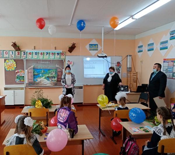 http://ivanovka-dosaaf.ru/images/img-20200901-102011-novyi-razmer(1).jpg