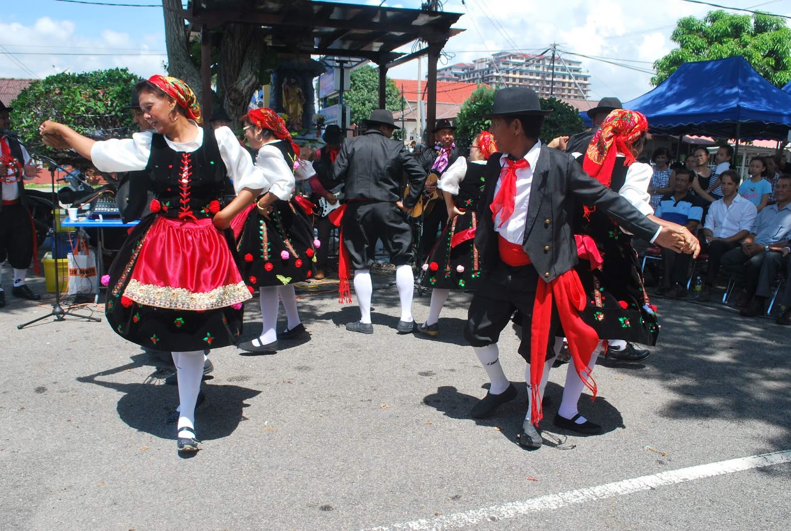 Kristangs performing a traditional dance
