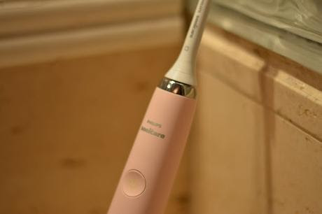 BEAUTY TIP: PHILIPS SONICARE DIAMONDCLEAN BEAUTY TIP: PHILIPS SONICARE DIAMONDCLEAN