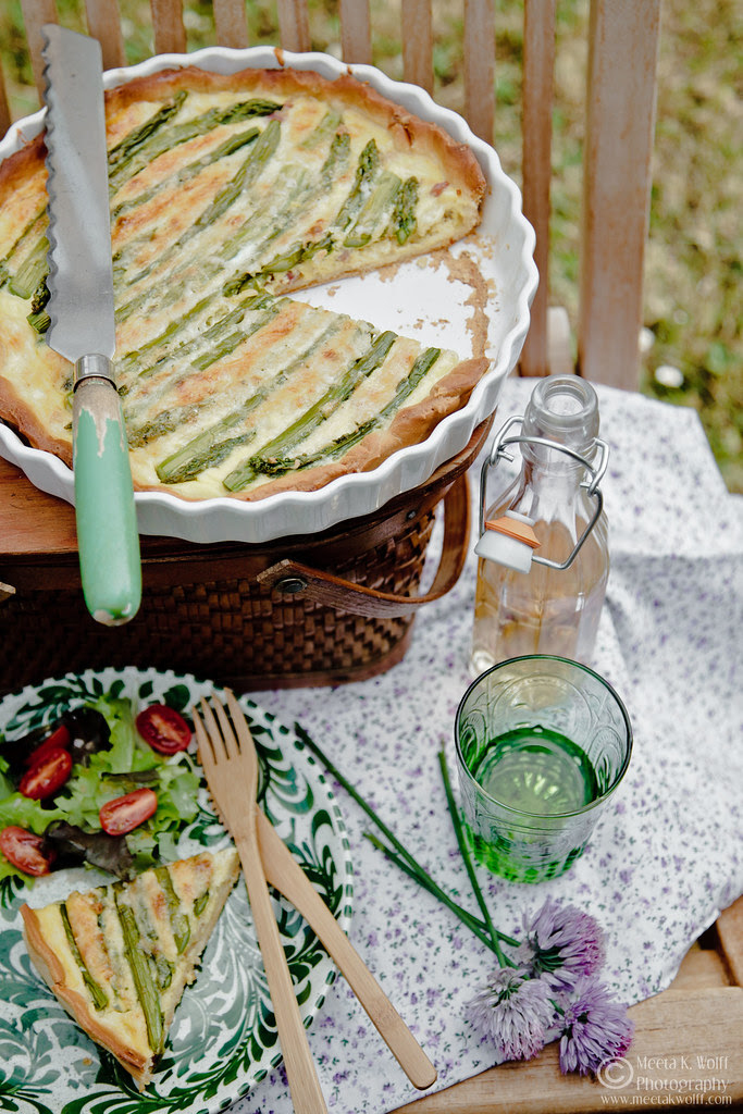 Smoked Cheddar and Asparagus Quiche (0026) by Meeta K. Wolff