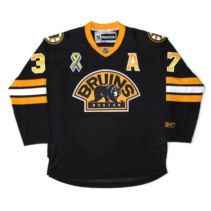 Boston Bruins 2012-13 Alt jersey photo BostonBruins2012-13AltF-1.jpg