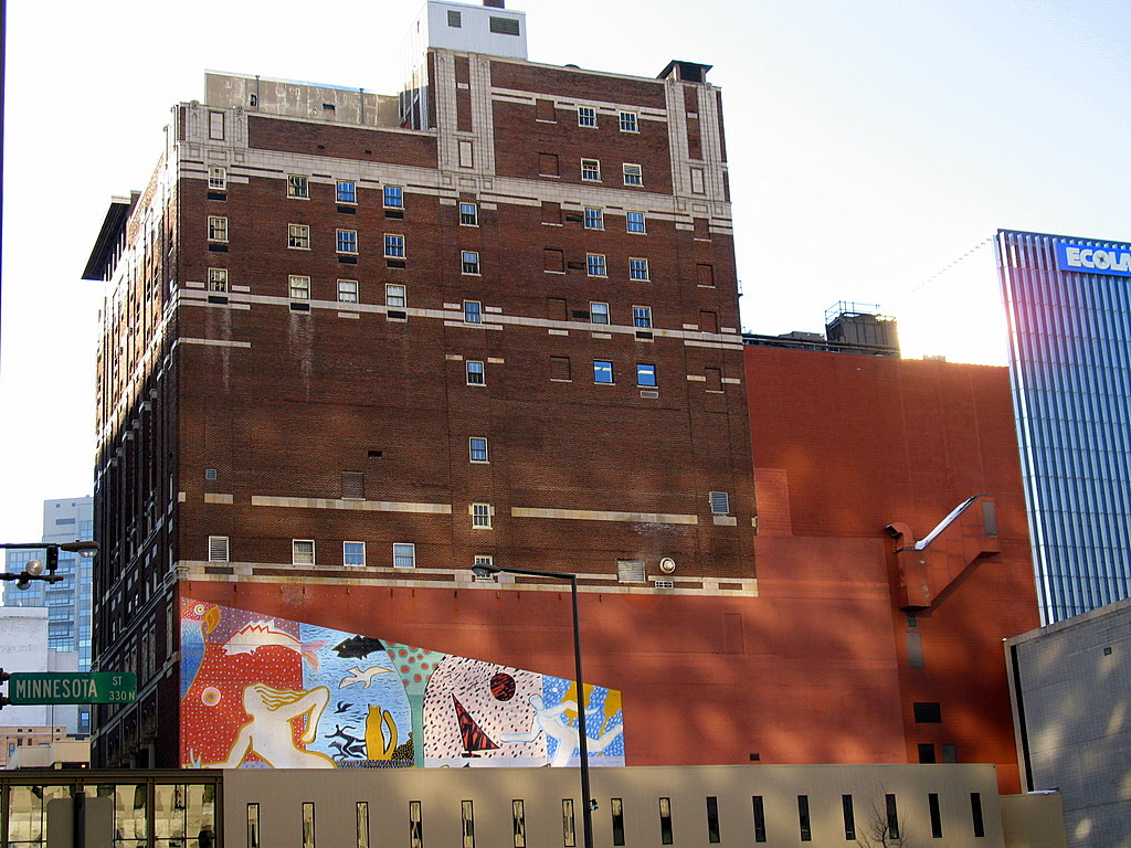 Side view of the St Paul Athletic Club building in the Twin Cities