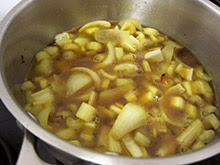 entrée Velouté de céleri au curry vegan vegetalien entrée Velouté de céleri au curry vegan vegetalien