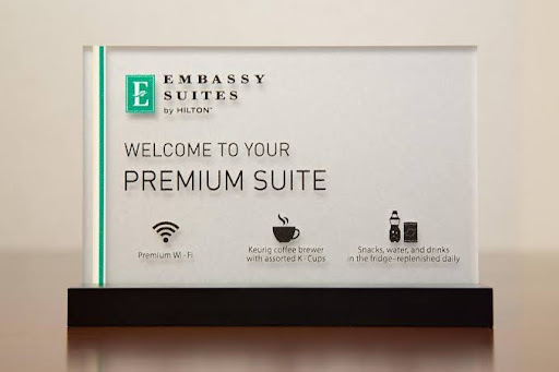 Hotel «Embassy Suites by Hilton Saratoga Springs», reviews and photos, 86 Congress St, Saratoga Springs, NY 12866, USA