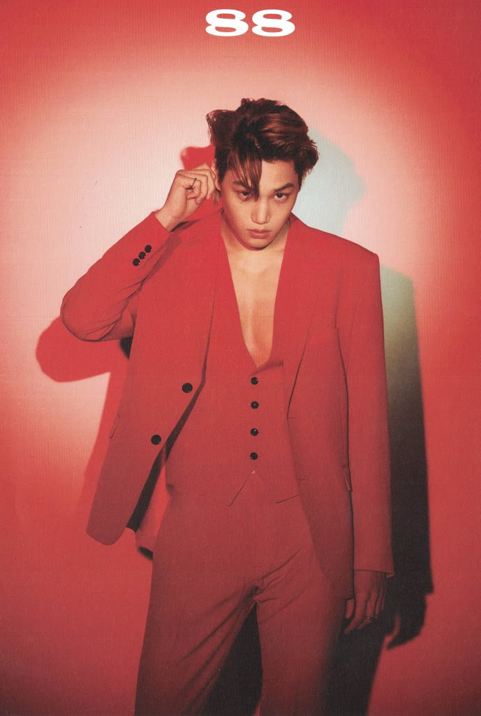 Exo love shot kai focus