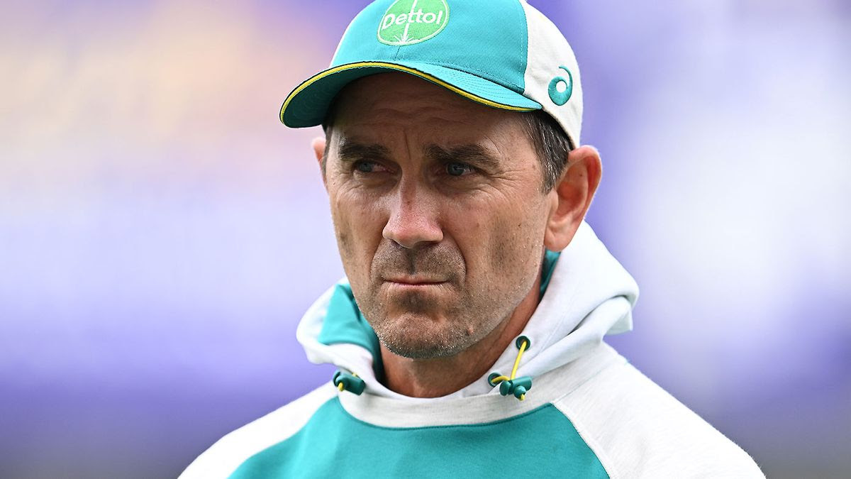 Reports of rift between current and former players is 'rubbish' according to Mark Waugh