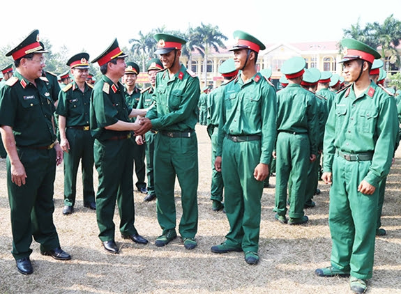 Toàn quân sôi nổi ra quân huấn luyện năm 2019