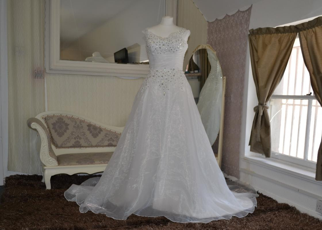 35+ Wedding Dress Alterations Prices Uk, Great Concept!