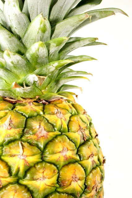 http://projectasilia.files.wordpress.com/2009/09/pineapple.jpg