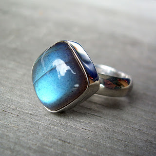 cushion cut labradorite