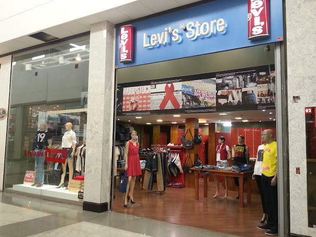 Levis