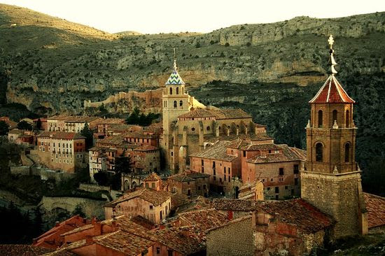 800px-Vista_de_Albarracín Orval  Rochefort wiki