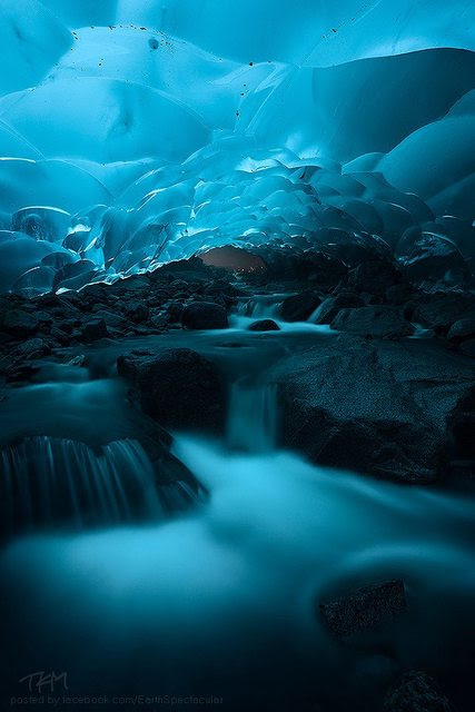 Mendenhall Glacier Ice Cave, Alsaka