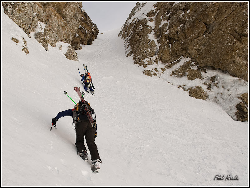 a por el 3º, entrando