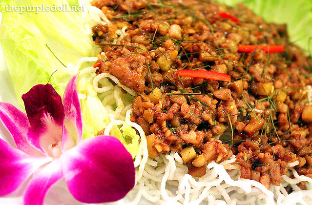 Siam Chicken Wrap (P345)
