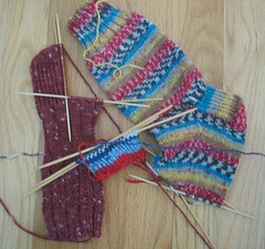 I'm Knitting As Fast As I Can: September 2005
