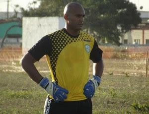 Danilo, goleiro do Alecrim (Foto: Tiago Menezes) Danilo, goleiro do Alecrim (Foto: Tiago Menezes)