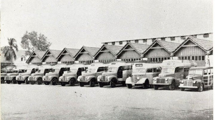 File:Old photo of KSRTC Bus Station.jpg